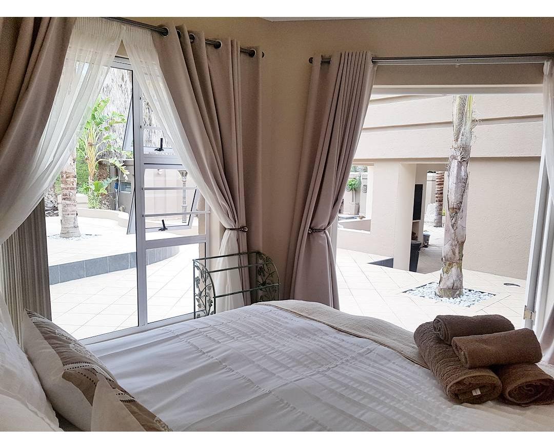 Oudtshoorn Guest House Εξωτερικό φωτογραφία