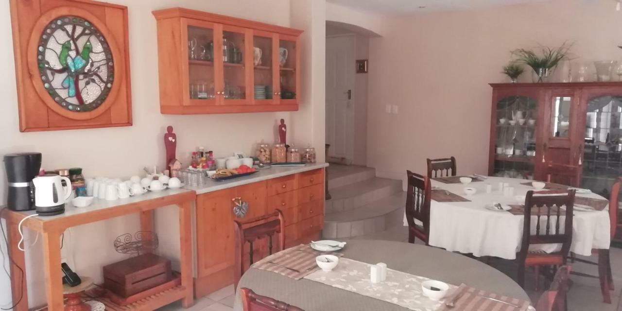 Oudtshoorn Guest House Δωμάτιο φωτογραφία