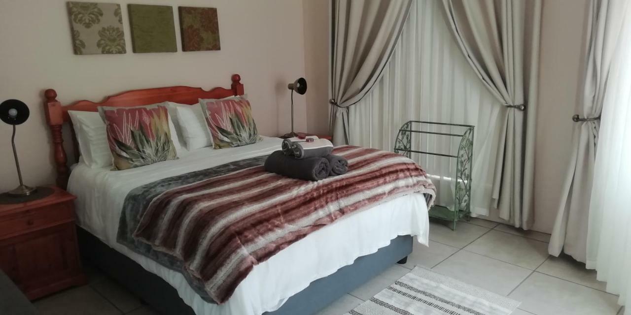Oudtshoorn Guest House Εξωτερικό φωτογραφία